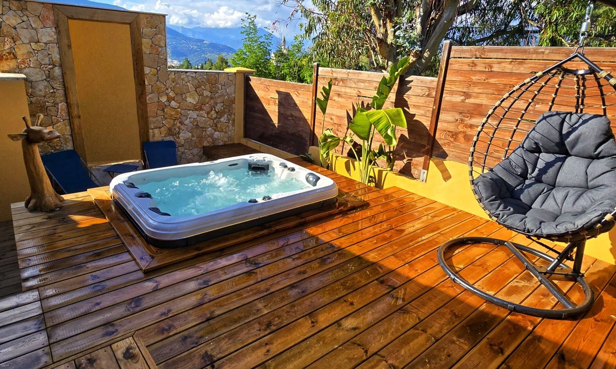 Saint-Roman House | Casa Milesa House: SPA, quiet, 12 min from the sea, private parking