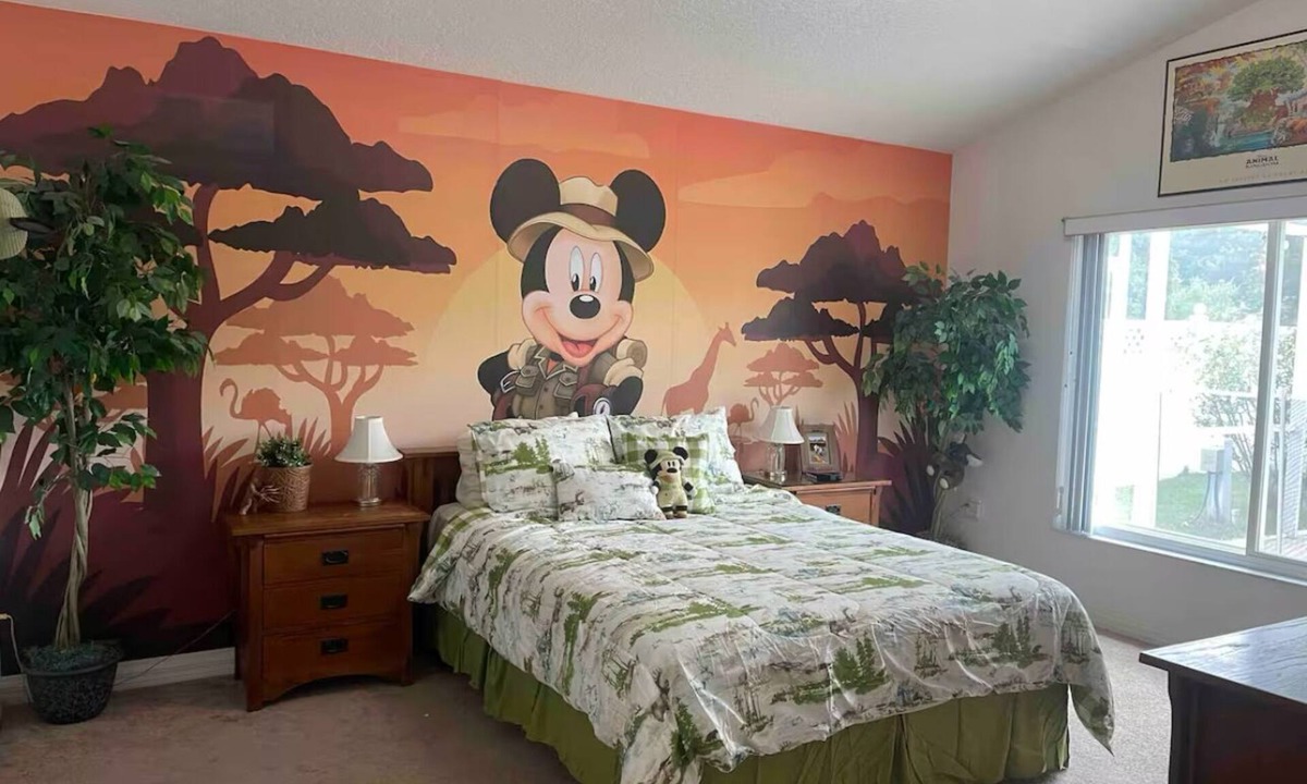 Cumbrian Lakes House | Charming Disney 4-bedroom home w/private pool, WiFi, AC in quiet neighborhood
