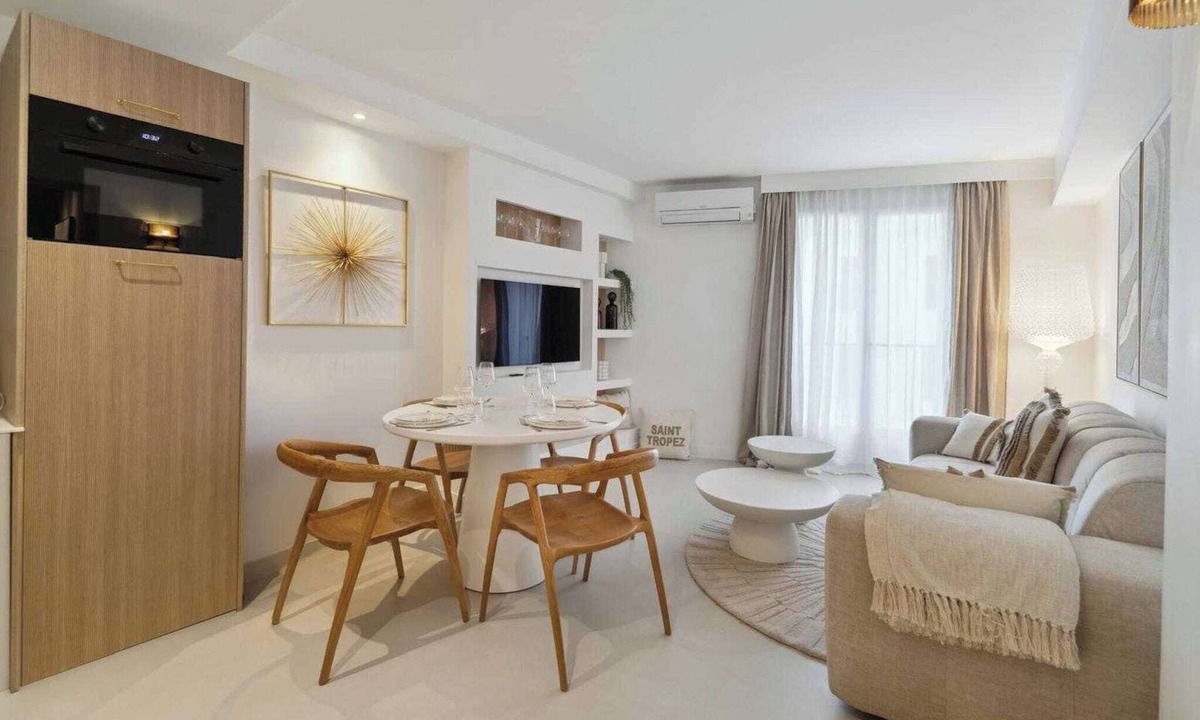 Saint-Tropez City Centre Apartment | Chic 2BR/4P Apartment – Saint-Tropez Lices