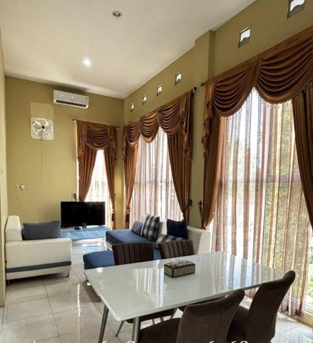Panarukan Villa | Chika Homestay