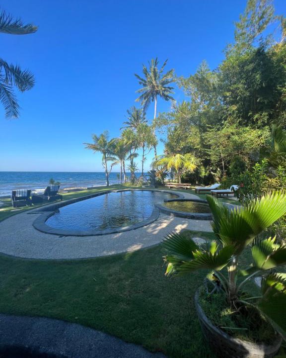 Bukti Resort | Ciliks Beach Garden