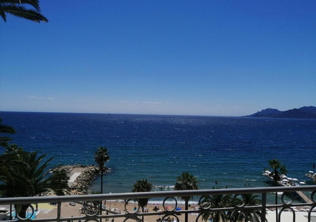 Le Suquet Apartment | Clemenceau Cannes Studio