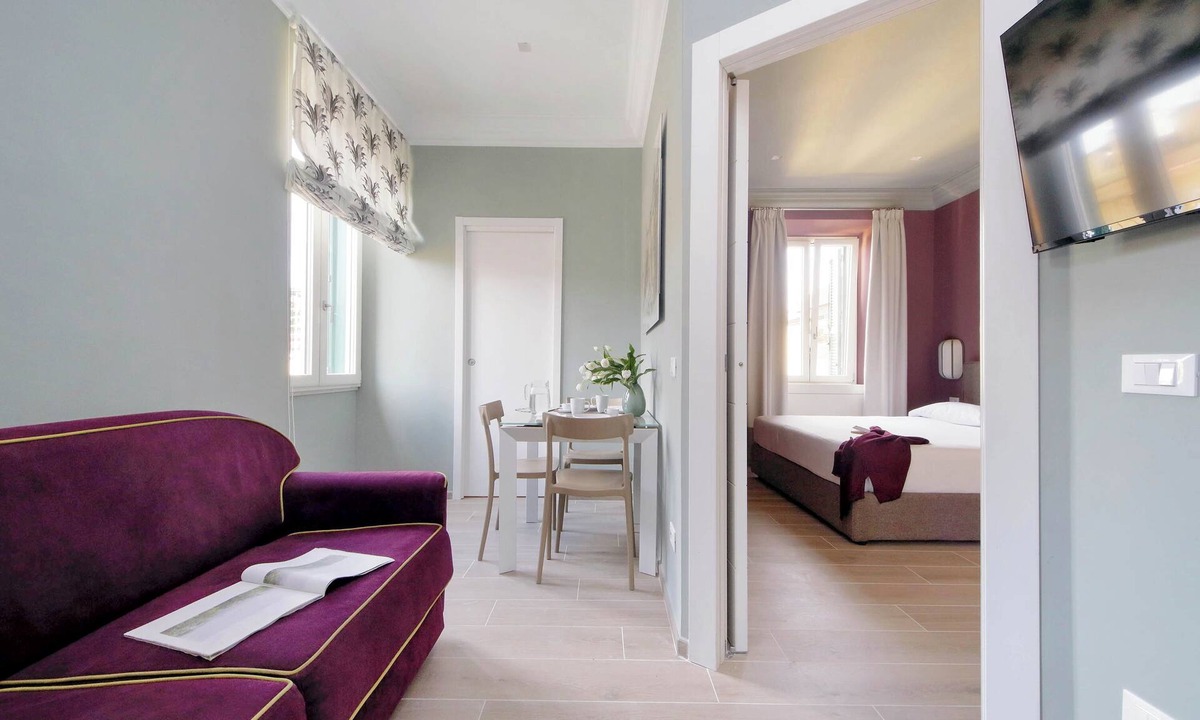 Monti Apartment | Colosseo Gardens - C13