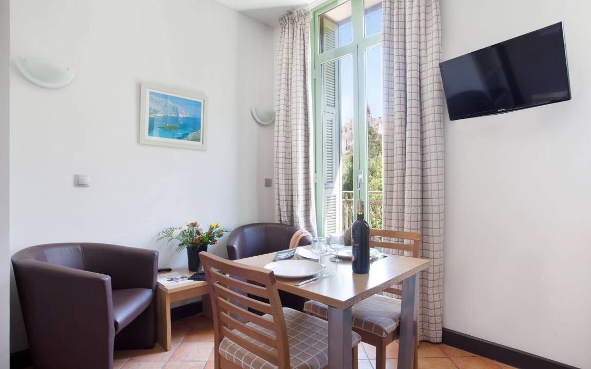 Gambetta Condo | Condo ∙ 1 bedroom ∙ 2 guests