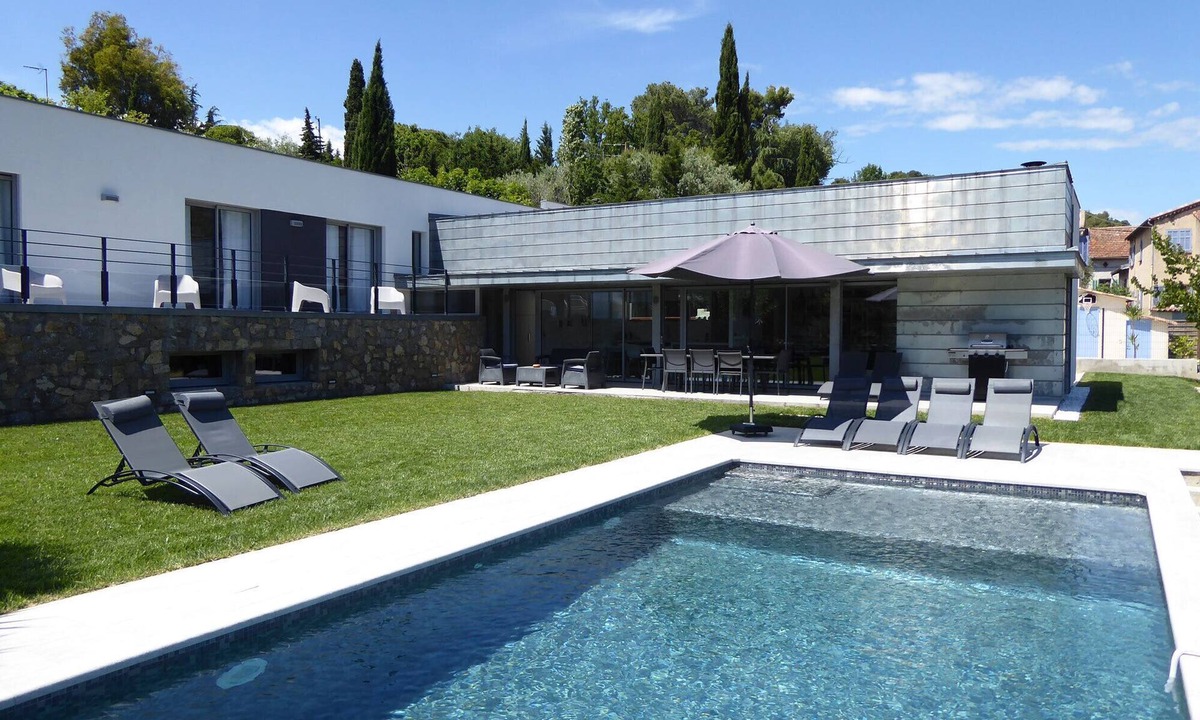 Saint-Jean Villa | Contemporary Villa with swimming pool in calm, 10 min of Cannes, 5 min of the A8