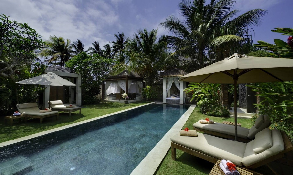 Ketewel Villa | Contemporary design mixed with traditional Javanese villa, Ketewel