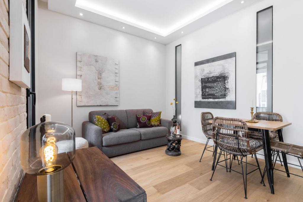 Quartier du Port Apartment | Cosy Cocoon Place du Pin