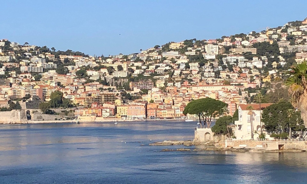Villefranche-sur-Mer Apartment | Cote d'Azur, 2 travellers, individual air-conditioning, garden, two steps from the beach