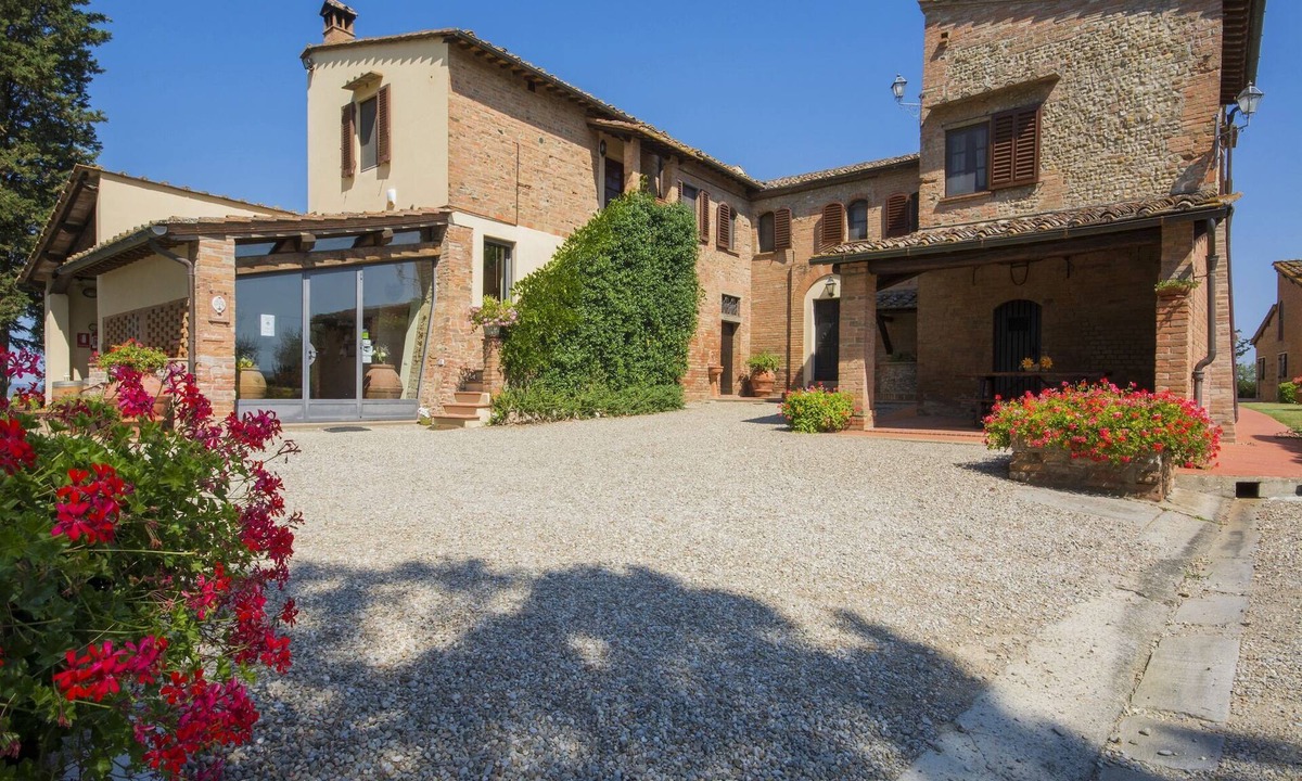 Castelfiorentino House | Countryside home with private terrace