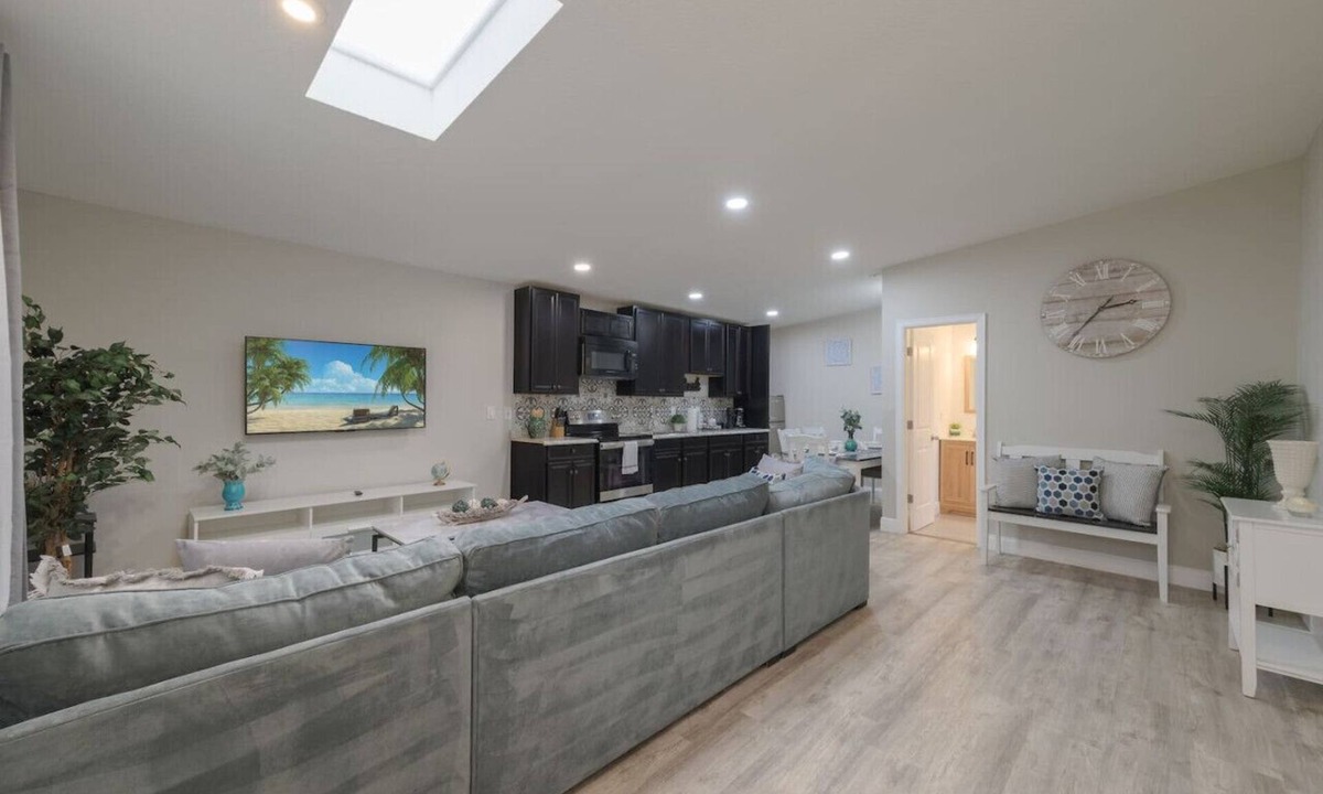 Azalea Park Apartment | Cozy 2 bedroom home in Orlando