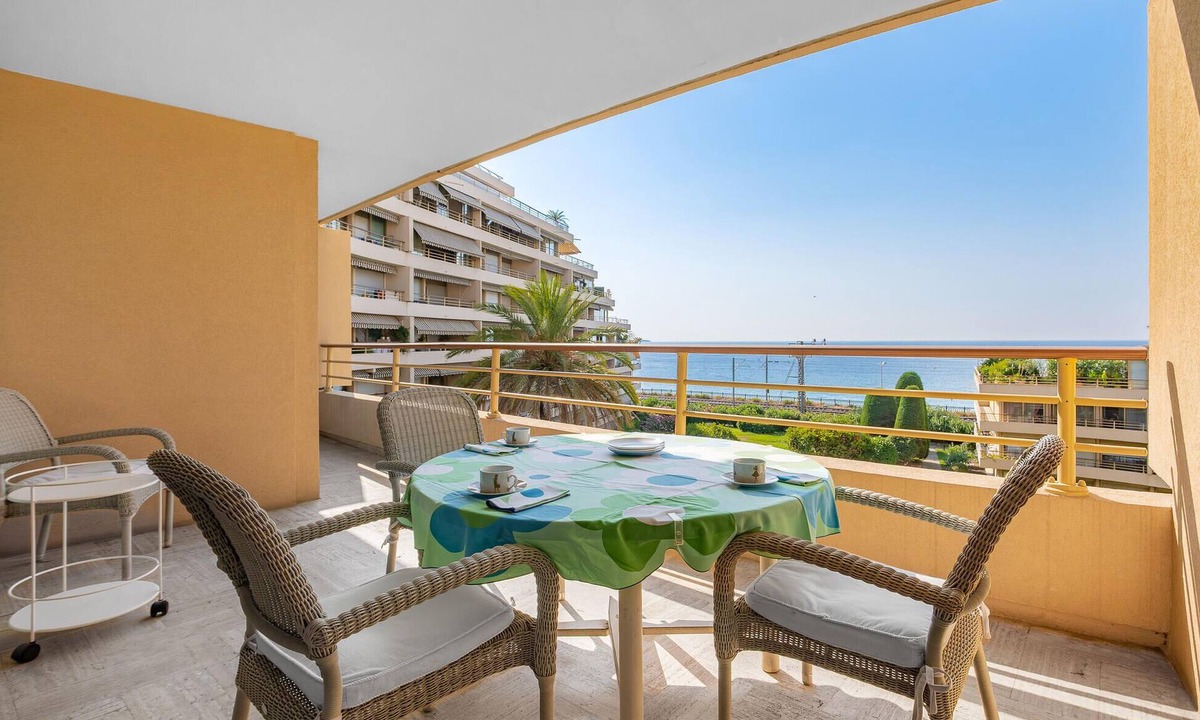 Cannes La Bocca Apartment | Cozy apartment in Cannes la Bocca