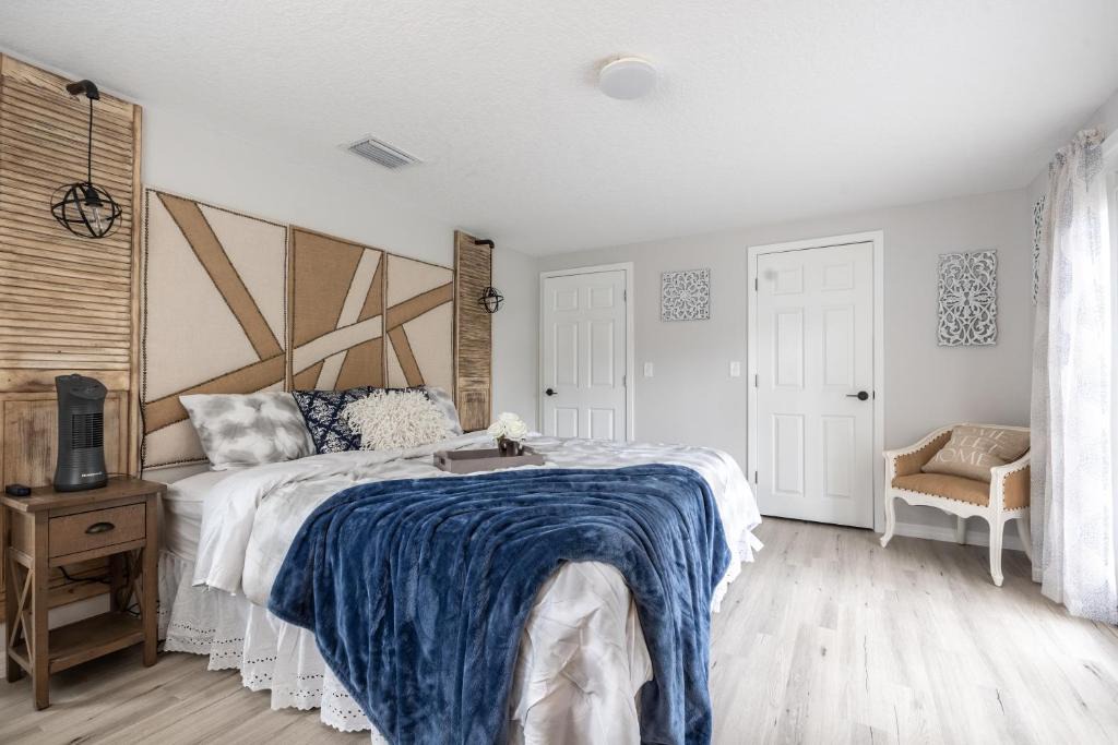 Lake Eola Heights Apartment | Cozy Apartments in the Triplex House, Historic District of Orlando