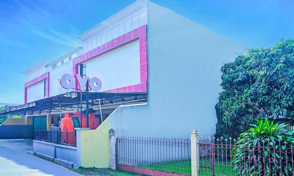 Palembang House | Cozy Double Escape in Indonesia with Free WiFi
