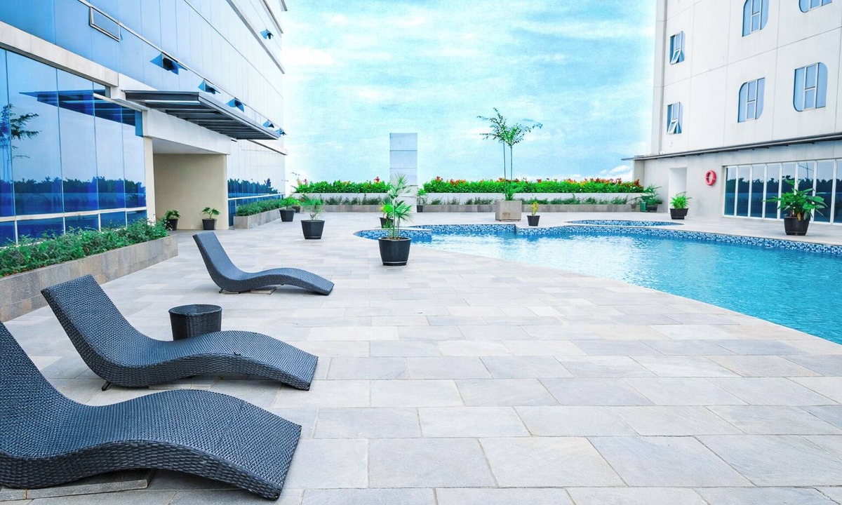 Siwalankerto Apartment | Cozy Living Studio At The Square Surabaya Apartment