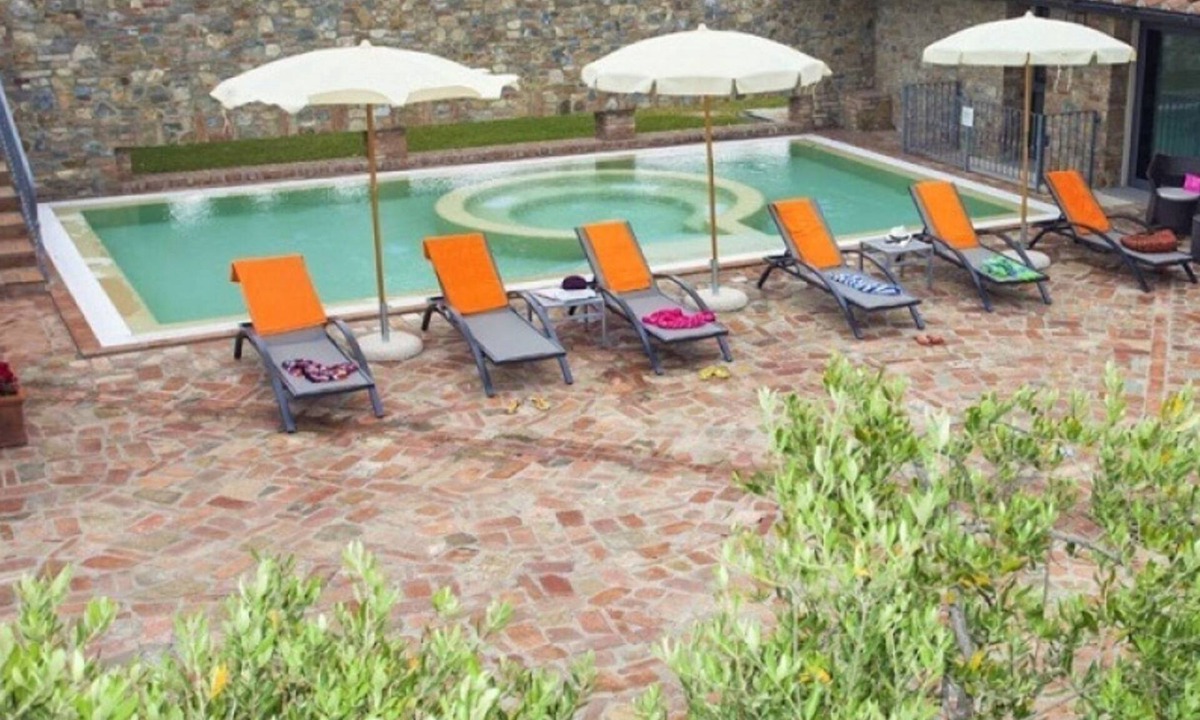 Montaione Villa | Cozy modern villa for 6. Pool, AC, wi-fi