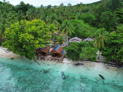 Pulau Fam Hotel | Cozzy Saukabu Homestay