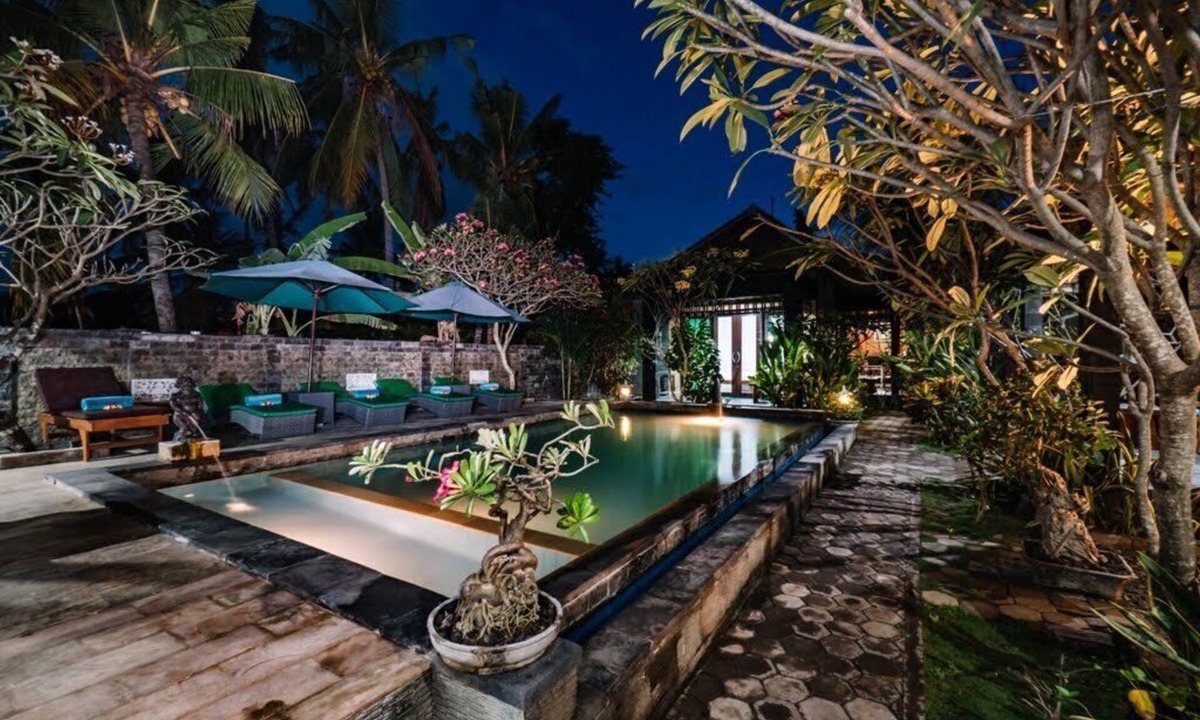 Jungut Batu House | D and B Lembongan Family Room by WizZeLa