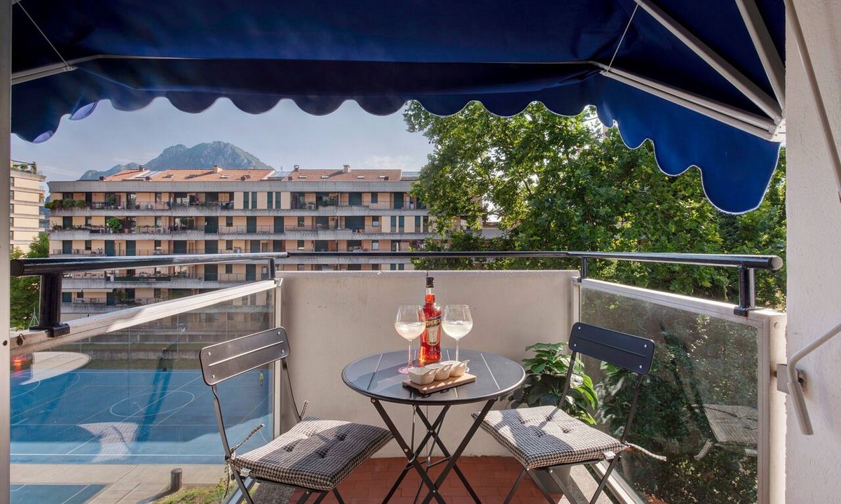 Lecco Apartment | Design Home Apartment with Balcony and Wi-Fi