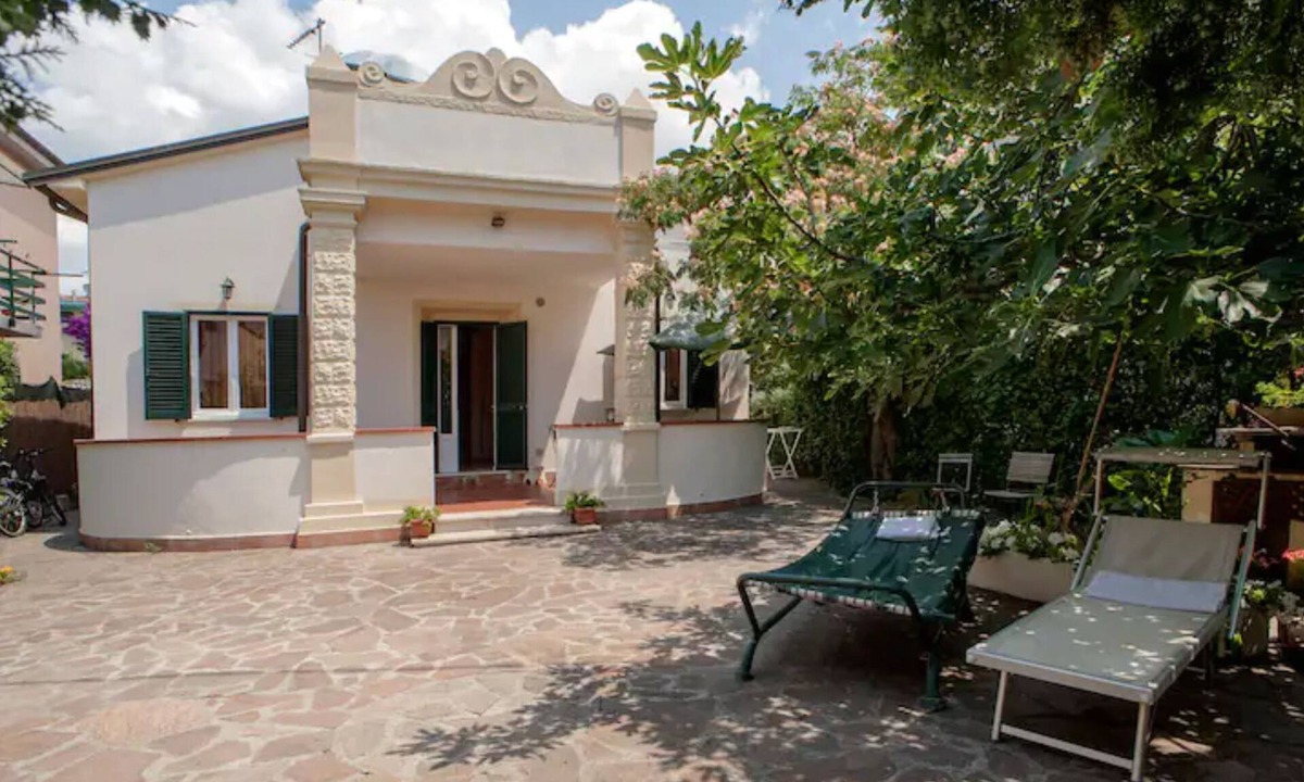 Marina di Cecina Villa | Detached house with fenced garden, in quiet but central location