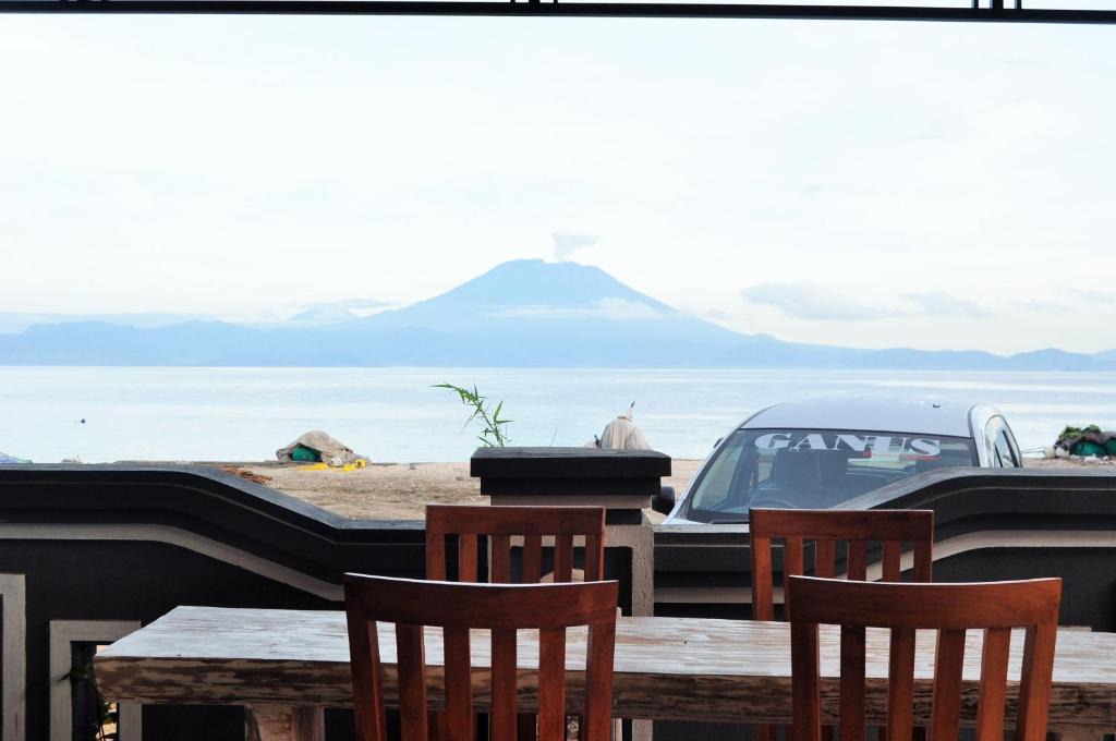 Sampalan House | Deva Devi Beach Inn Luxury