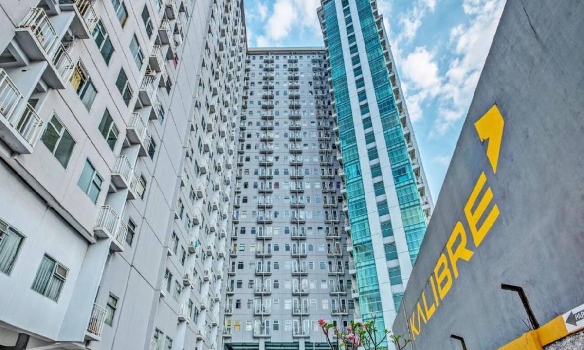 Cileunyi Apartment | Easton Park Naffi Rooms by Mustika