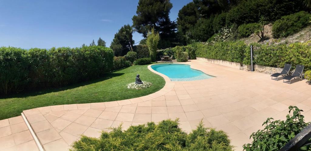 Eze Apartment | échappée-belle-appartement dans maison