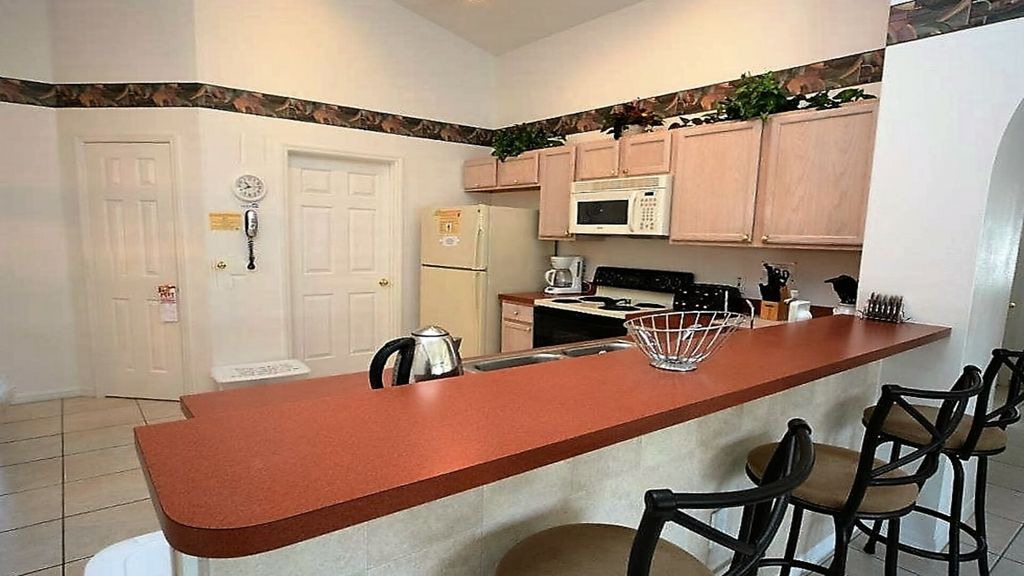 Eagle Pointe South Villa | Enjoy Orlando With Us - Eagle Pointe - Welcome To Contemporary 4 Beds 3 Baths Pool Villa - 7 Miles To Disney