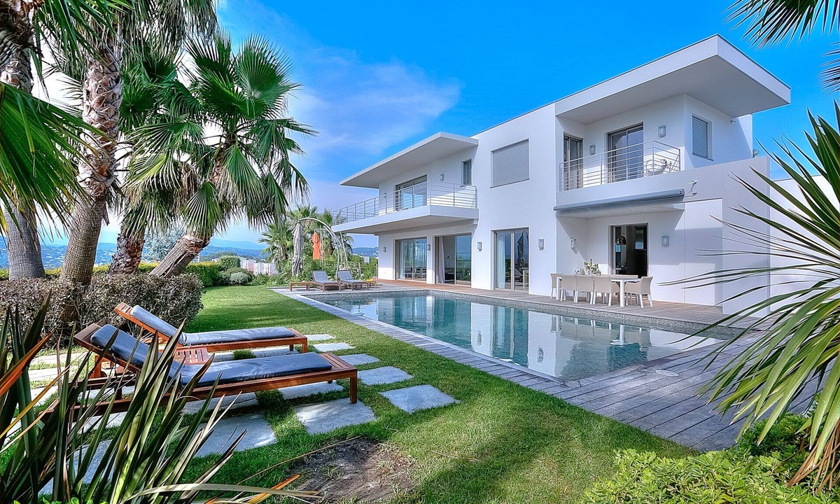 La Croix des Gardes Villa | Exceptional Villa Cannes - Luxury, Serenity & Panoramic views