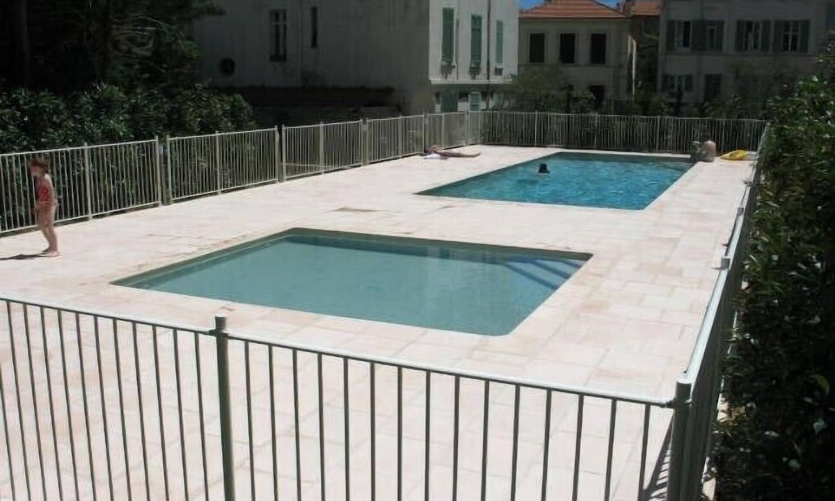 Prado - Republique Apartment | Fabulous 3 Bedroom Modern Apartment with Pool !