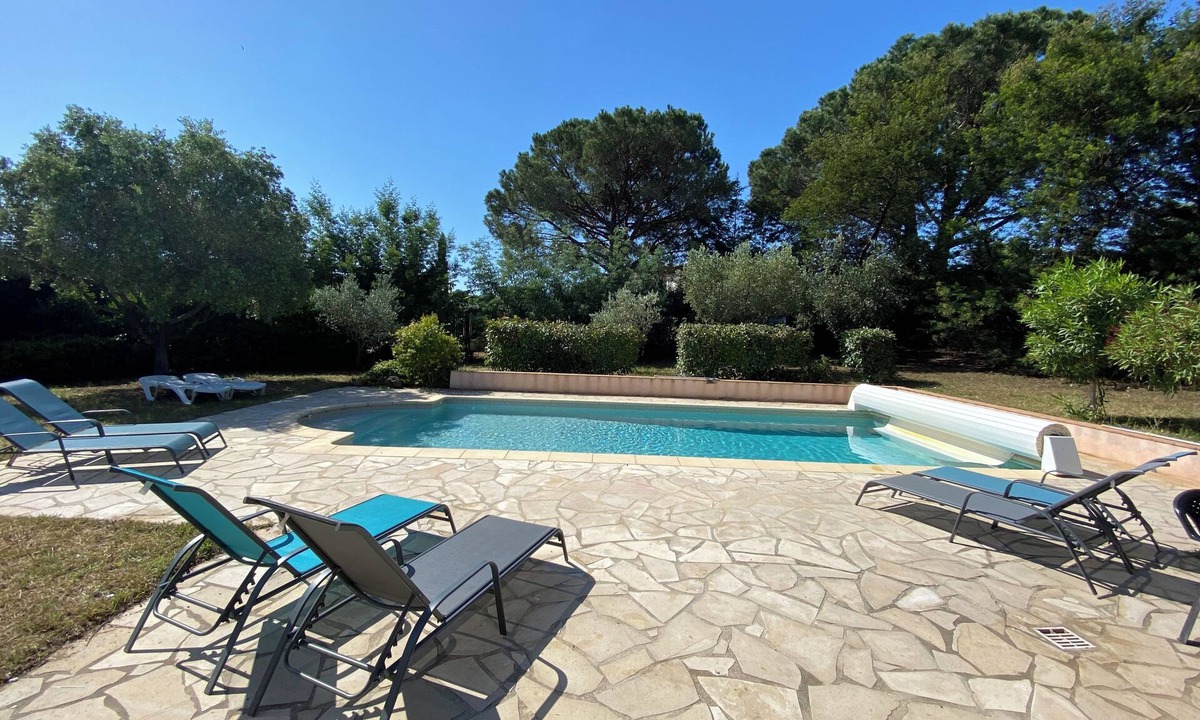 La Croix-Valmer House | Family home with private pool, fenced garden, 500 meters from the beach.