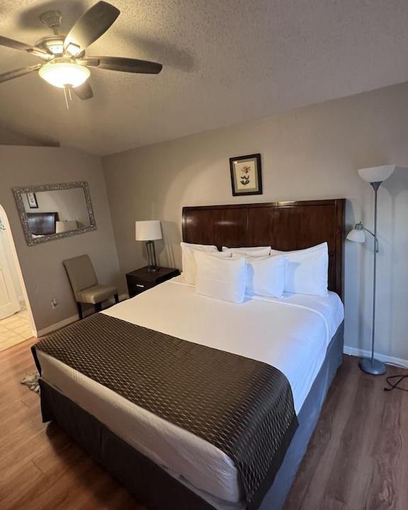 Ocoee House | Family Paradise. 3 Bedrooms, 2 Bathrooms.