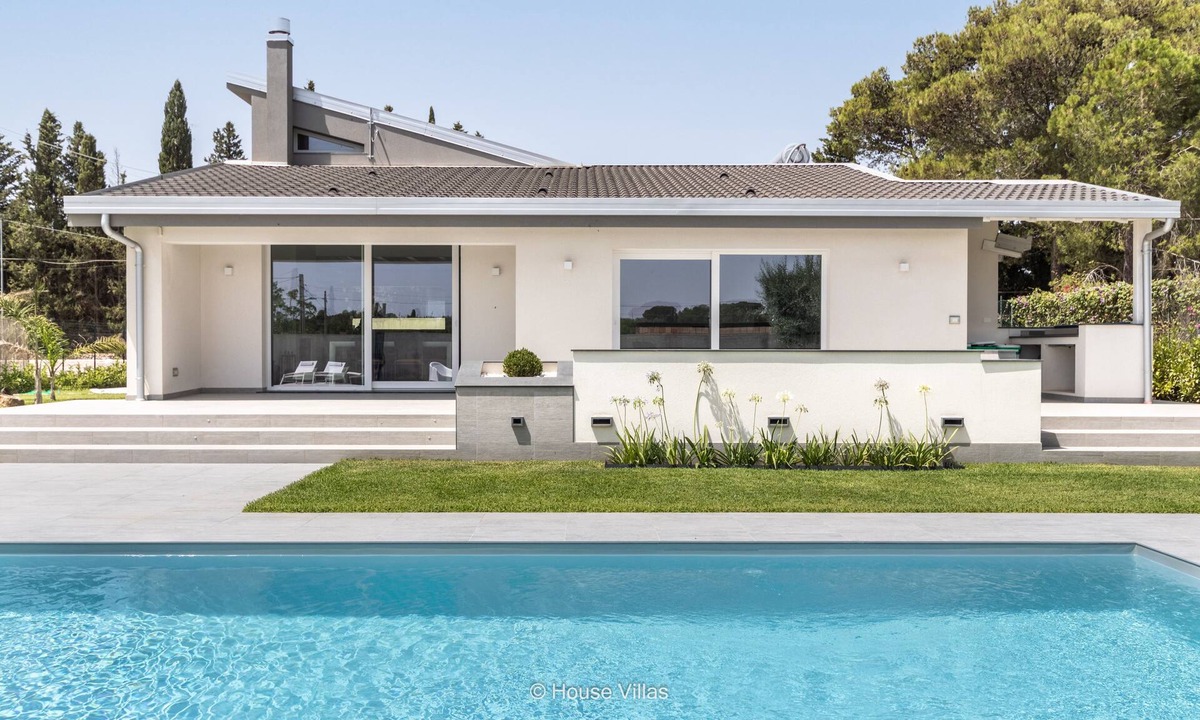 Chiusa Cavalli Villa | FlaBen Luxury Villa - Two Bedroom Villa, Sleeps 4
