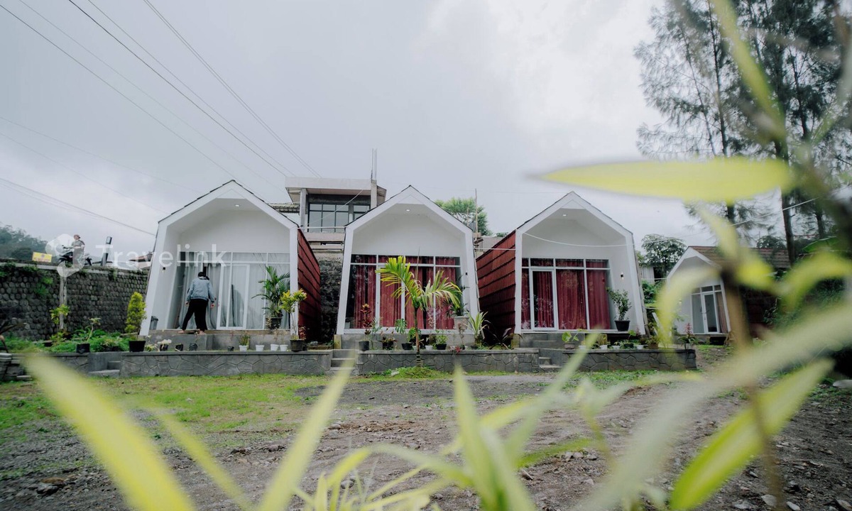 Kejajar Cabin | Flamboyan Cabin By Travelink