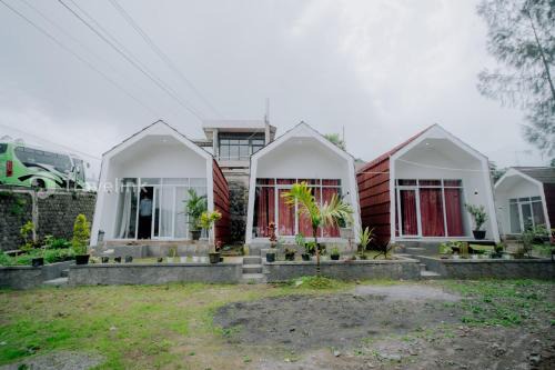Kejajar Other | Flamboyan Cabin By Travelink