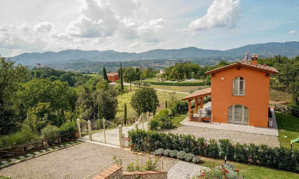 Reggello House | flat 'Barn T4 rota' with swimming pool