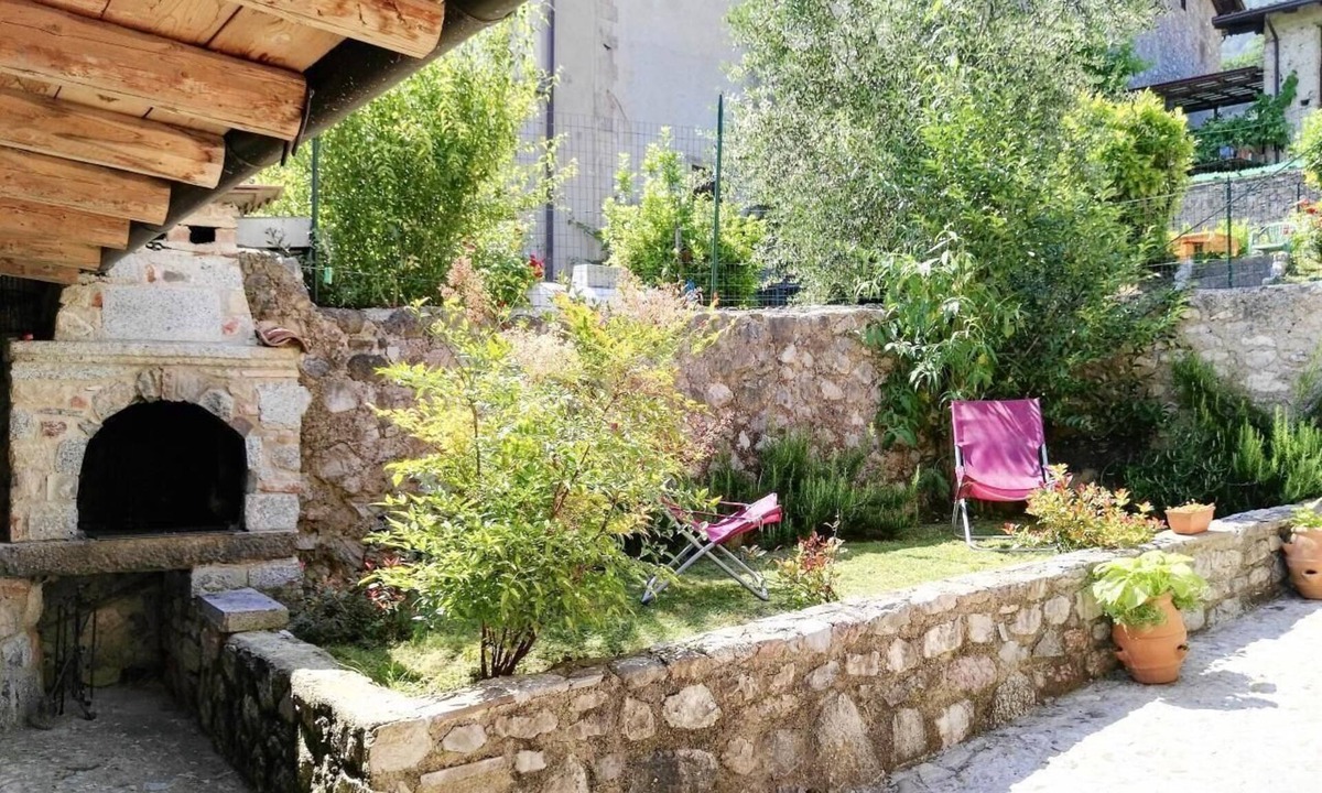 Vesio Apartment | Flat 'Casa Rita 3' with water view