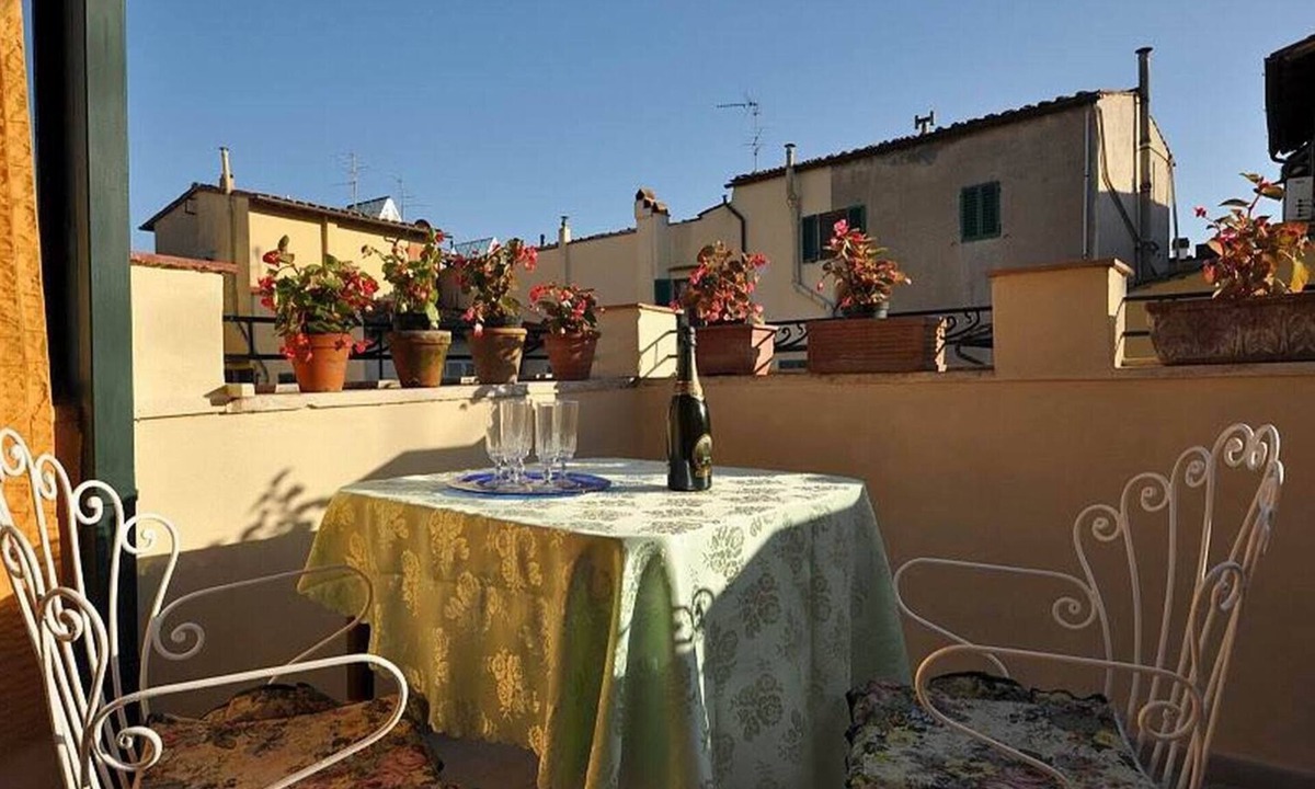 Sant' Ambrogio Apartment | Flat for STUDENTS in FLORENCE city CENTRE