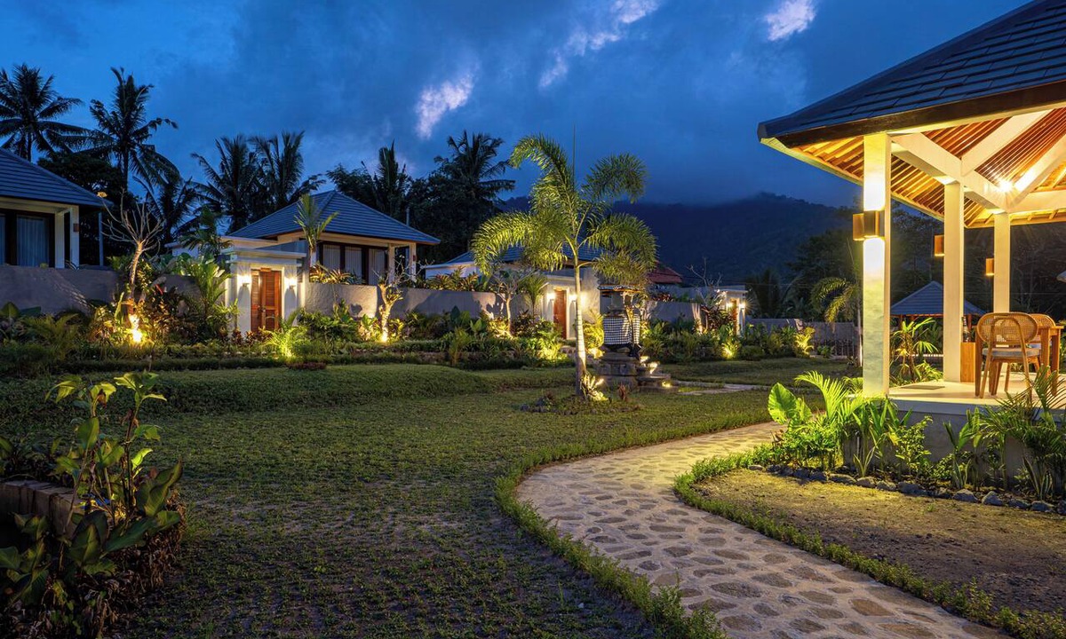Sidemen Villa | Gauri Villas Sidemen