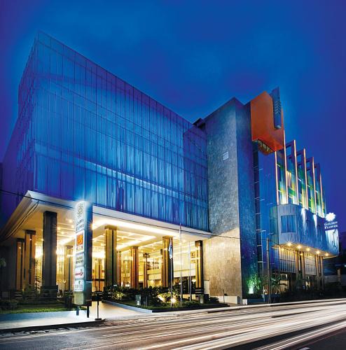 Braga Hotel | Golden Flower by KAGUM Hotels