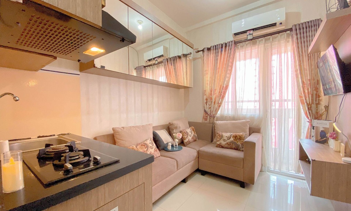 Rawasari Apartment | Good and Warm 2BR at Green Pramuka City Apartment