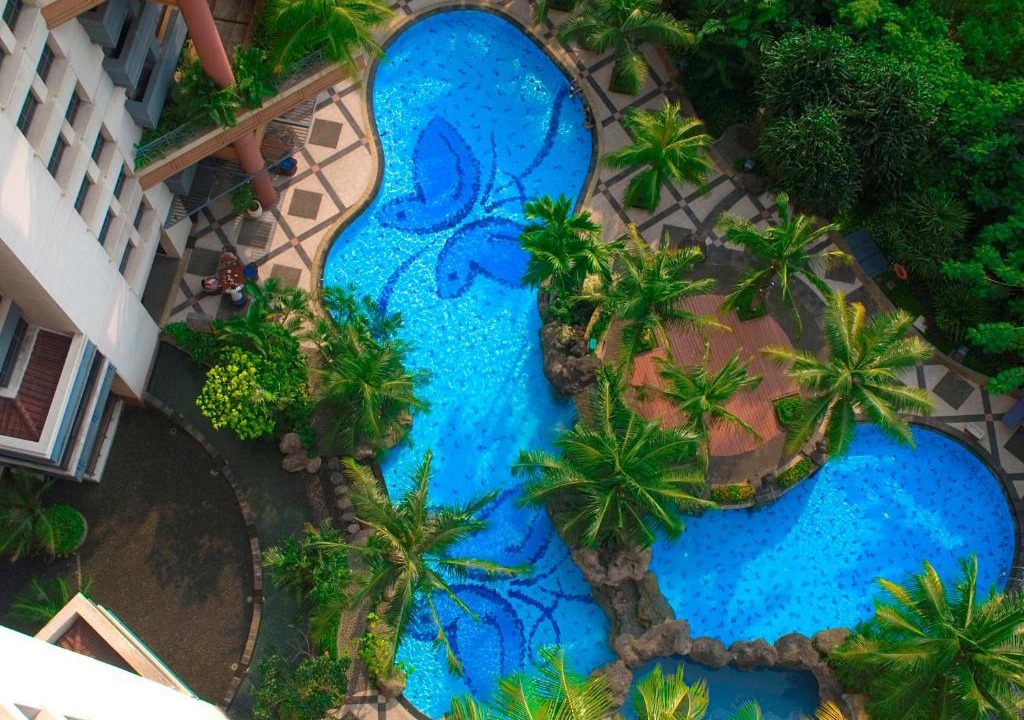 Tanjung Duren Utara Hotel | Grand Tropic Suites Hotel