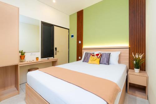 West Semarang Hotel | Grand Valora Puspowarno Kostel