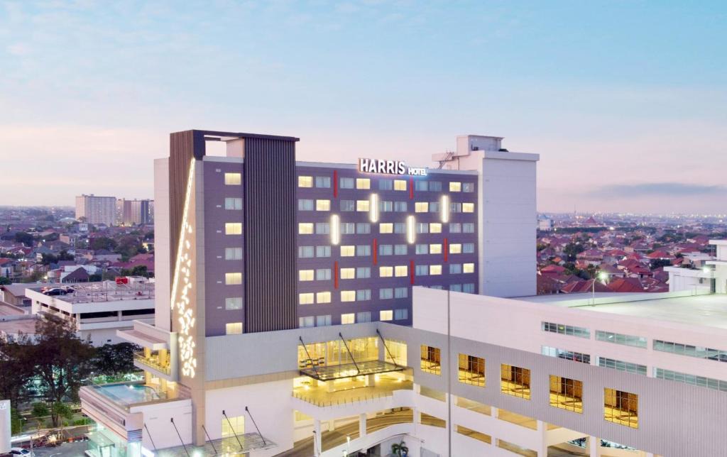 Suko Manunggal Hotel | HARRIS Hotel & Conventions Bundaran Satelit Surabaya