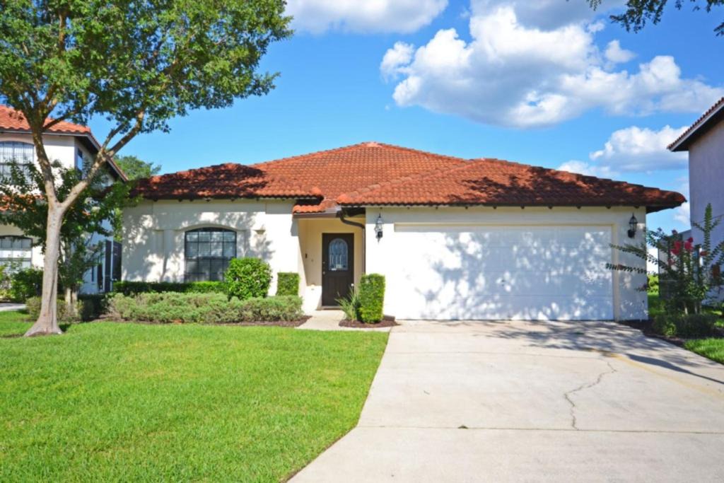 Four Corners House | High Grove 215880