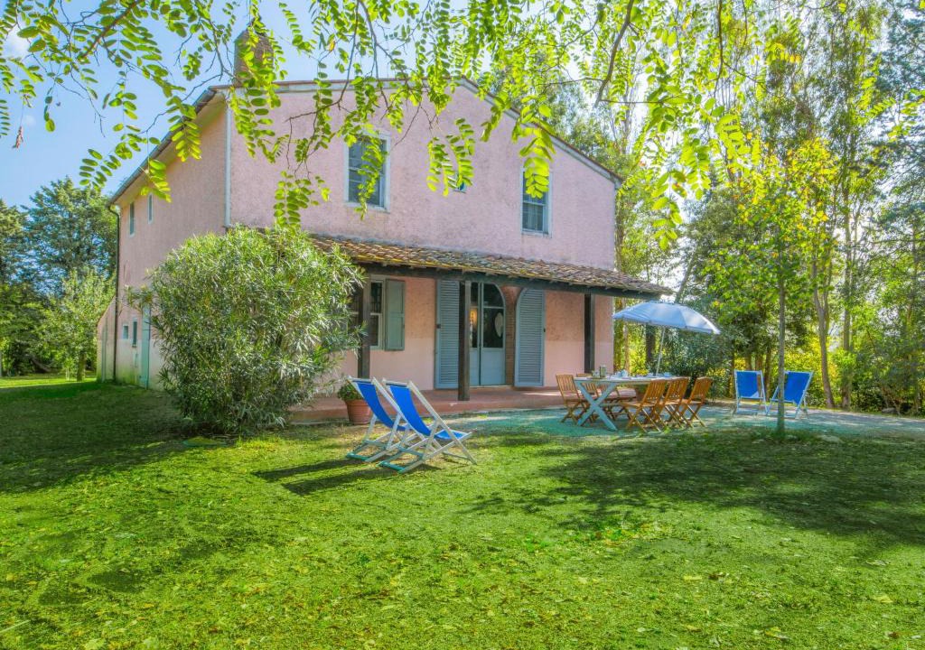 Lorenzana House | Holiday Home Casa Bianca by Interhome