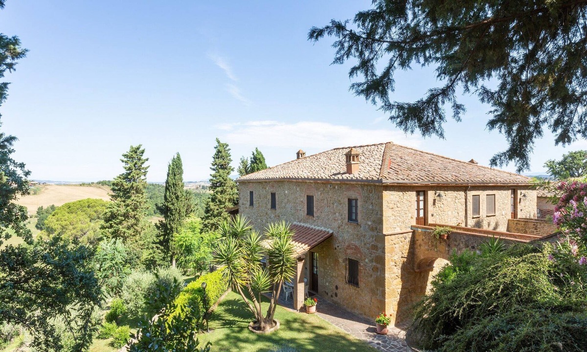 Volterra House | Holiday Home in Volterra with Pool & Views