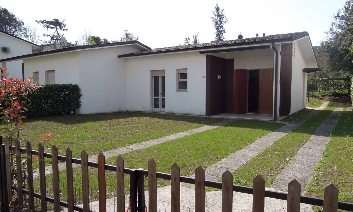 Bibione Pineda House | Holiday home mit Klimaanlage und Garten