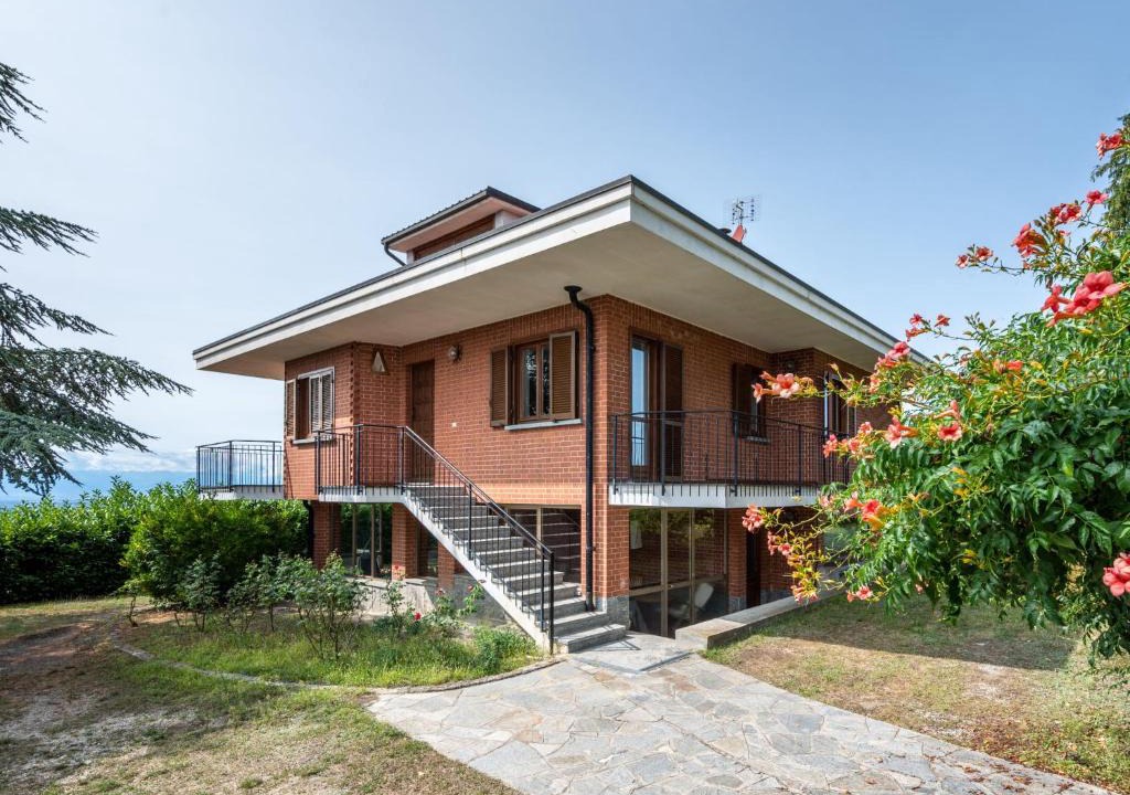 Bossolasco House | Holiday Home Pinetina by Interhome