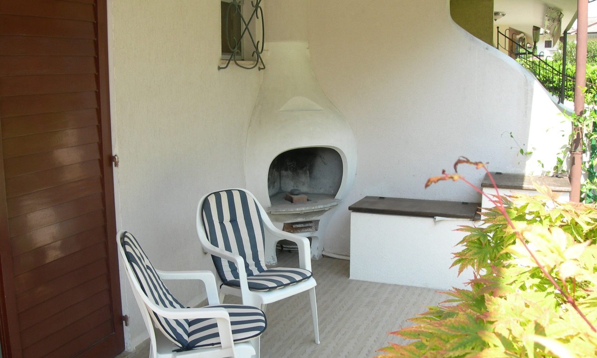 Porto Santa Margherita Villa | Holiday home with garden and shared pool
