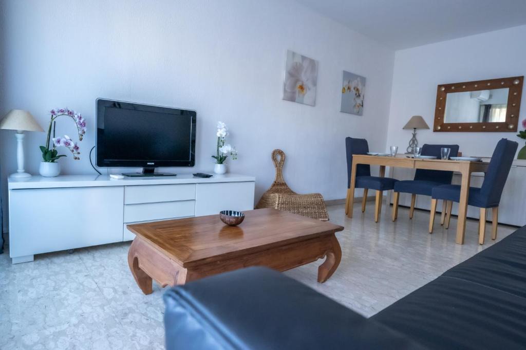 Le Cannet Apartment | Holidays in cannes - appartement 2P - wifi - clim - parking